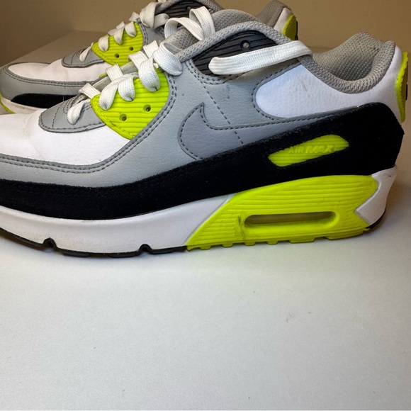 Nike Air Max 90 GS Volt CD6864-101 Youth Size 6.5Y White Neon Green Retro 90s OG - Picture 9 of 16